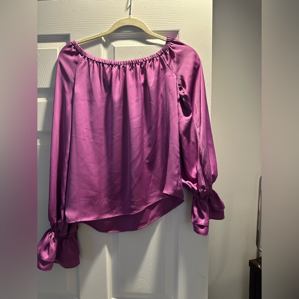 Ramy Brook lilac satin off shoulder top. Size small.